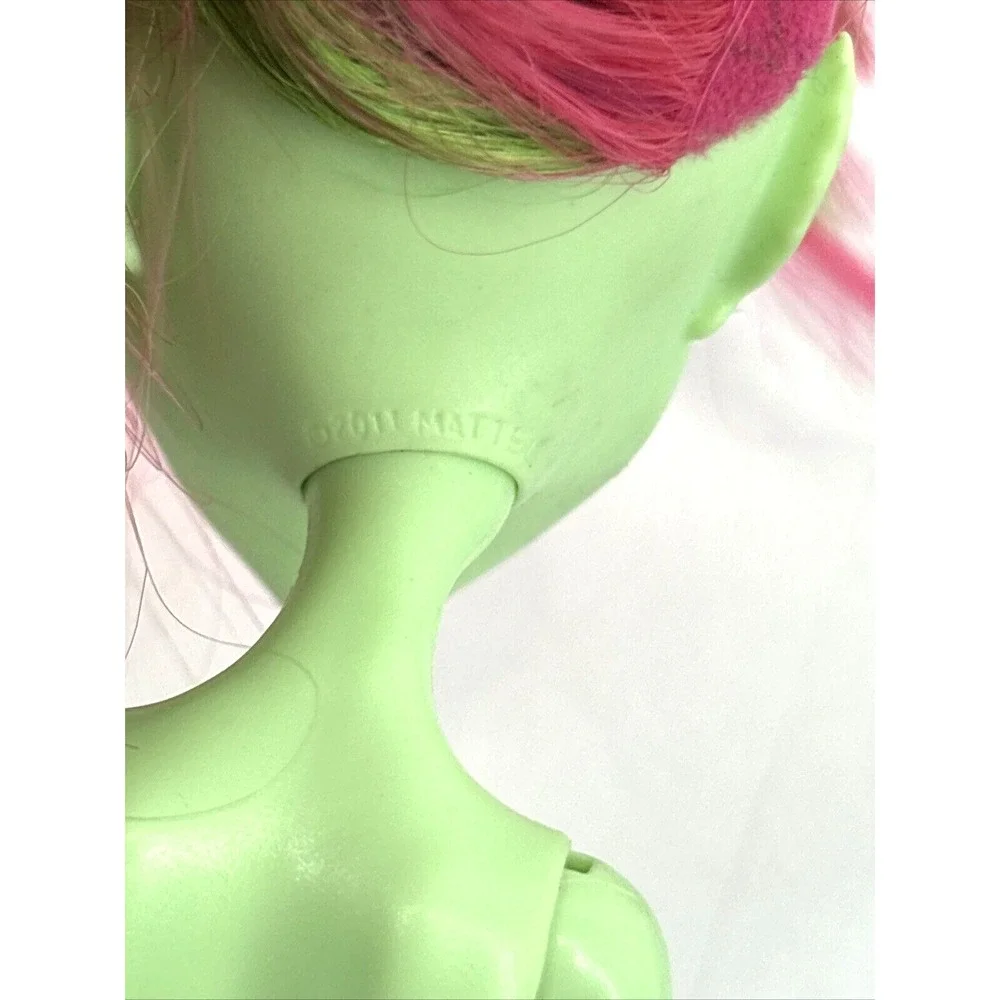 Monster High Doll LOT Venus‎ McFlyTrap Nude 2008 & Laguna Blue Doll 2015 AS IS